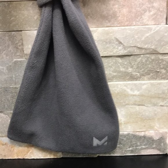 🛍2/$25🛍MISSION VaporActive Performance Scarf - Picture 6 of 8